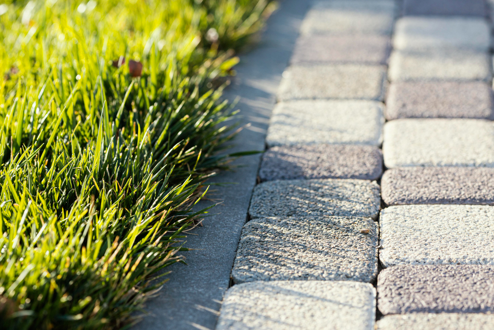 Patio Pavers vs. Solid Concrete: Which Is the Better Choice for Your Outdoor Space?