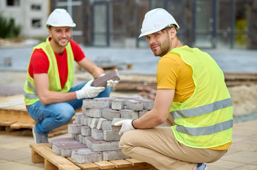 Why Hiring a Professional Pavers Contractor Makes All the Difference